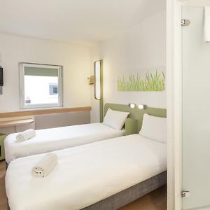 Habitación con 2 Camas Individuales